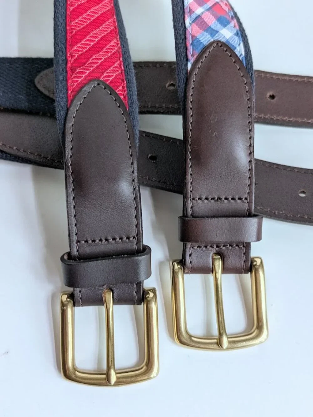 One* Vineyard Vines Multi Color Belt with Brown Leather Trim Size:32 NWOT
